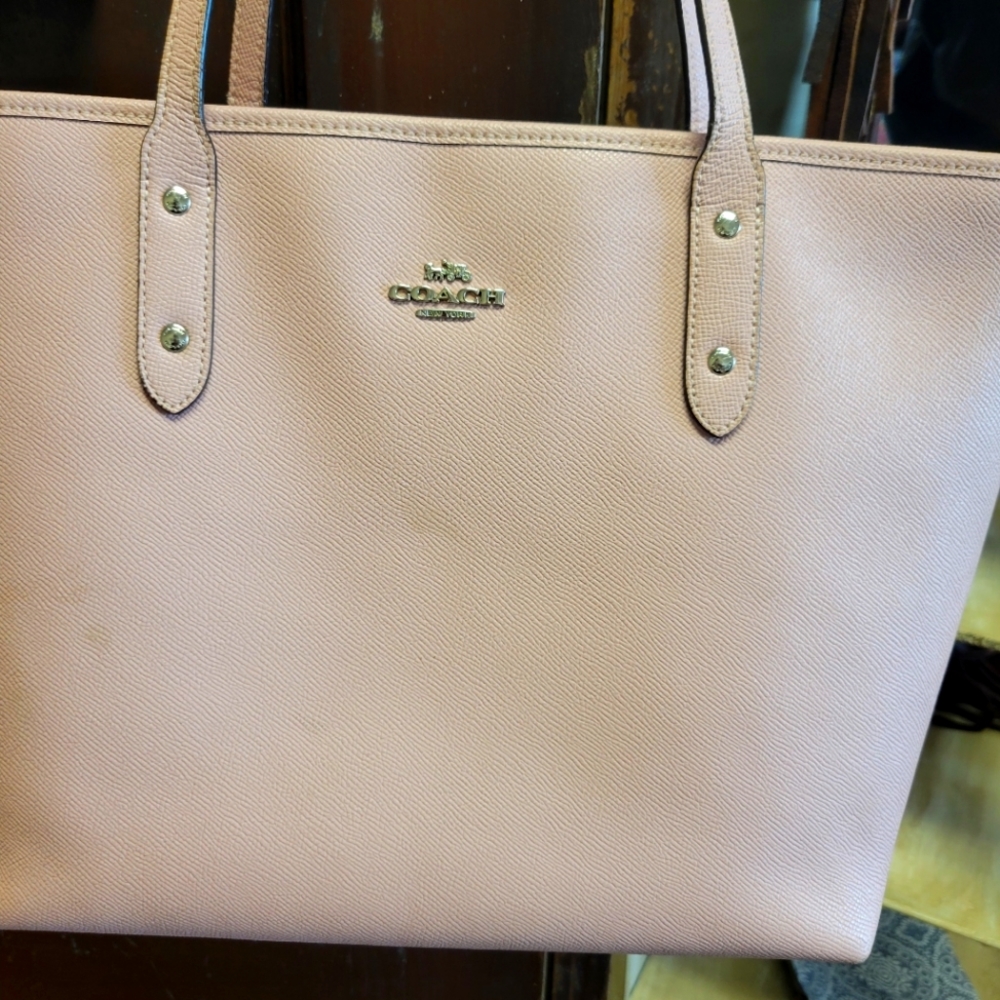 Light pink leather purse